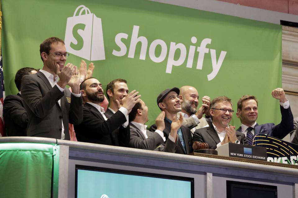 2020 年第四季度技术收益:Shopify、Roku、Fiverr和Palantir 2020 年第四季度技术收益:Shopify、Roku、Fiverr和Palantir