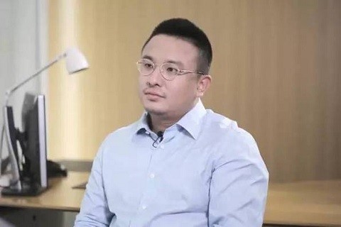 3年前,把“孩子”卖给阿里套现上亿身家后,张旭豪去哪潇洒了? 3年前,把“孩子”卖给阿里套现上亿身家后,张旭豪去哪潇洒了?